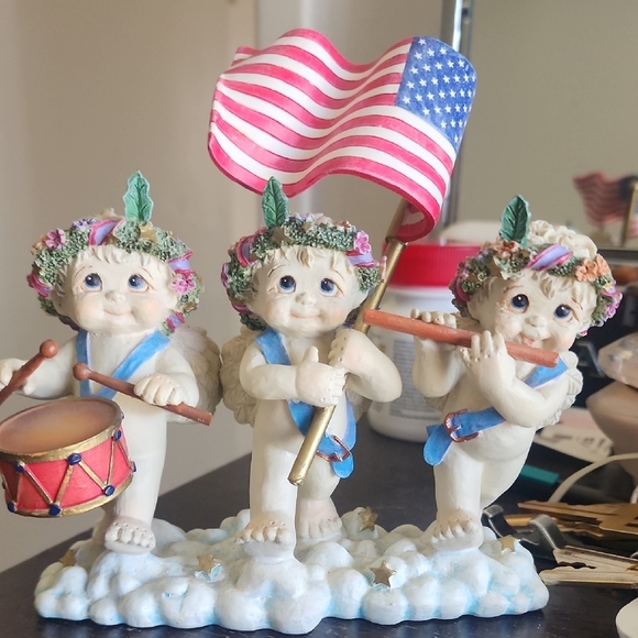 Dreamsicles Other - Vintage Dreamsicles Patriotic Angel Figurine American Flag